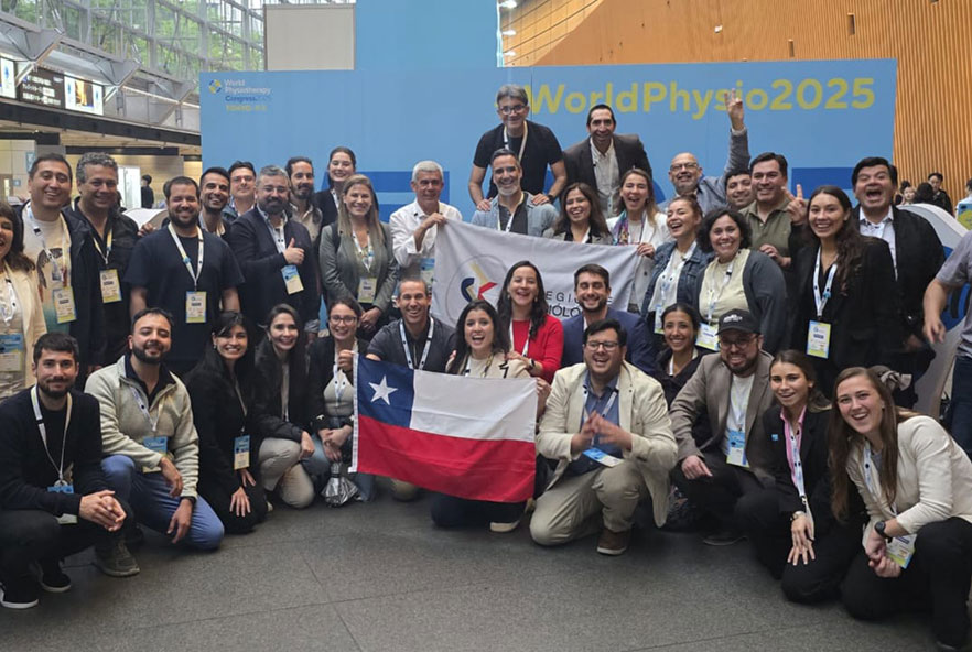 Photo of the members of College of Physiotherapists of Chile attending World Physiotherapy Congress 2025