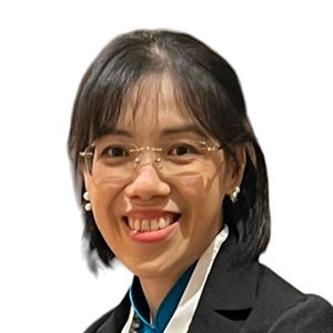 Headshot of Thanh-Van Le